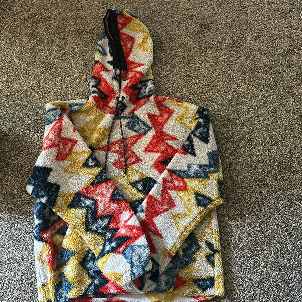 Jordan Essentials MountianSide Statement